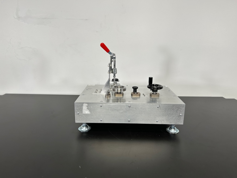 Image of High Pressure Hydraulic Comparator